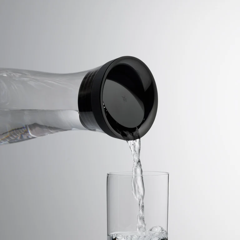 WMF Basic Waterkaraf - 1Ltr - Zwart - Afbeelding 4